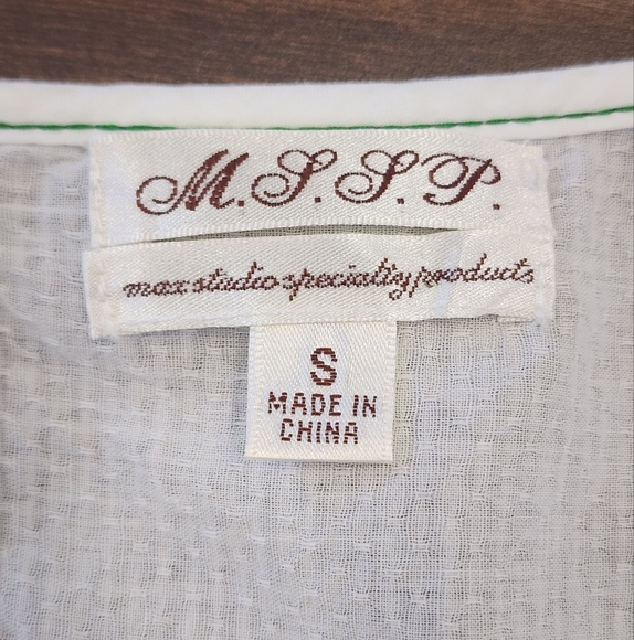 Max Studio Specialty Product Women's White Green Embroidered Women's Top, sz SM - Picture 2 of 12